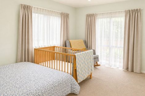 Photo of property in 9 William Hadlow Place, Hatfields Beach, Orewa, 0931