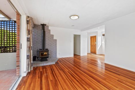 Photo of property in 20 Spencer Road, Pinehill, Auckland, 0632