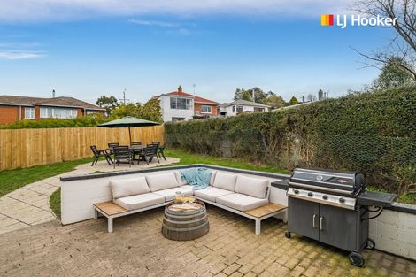Photo of property in 27 Glenross Street, Glenross, Dunedin, 9011