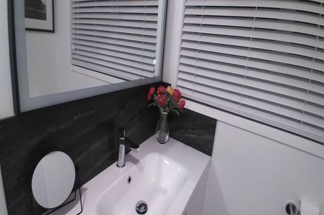 Photo of property in 662 Beach Road, Browns Bay, Auckland, 0630