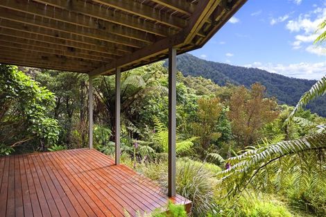 Photo of property in 10 Worlds End Road, Tennyson Inlet, 7195