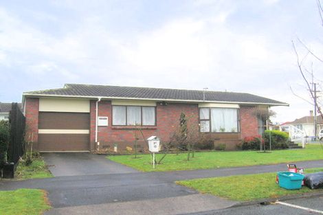 Photo of property in 2 Saint Lukes Place, Bader, Hamilton, 3206