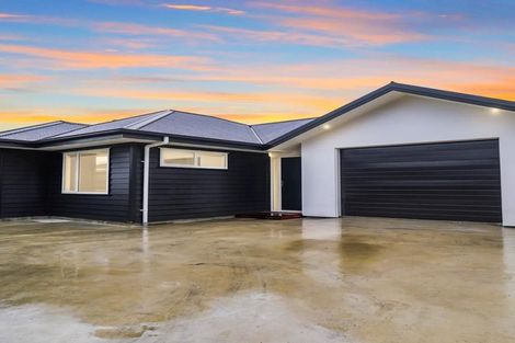 Photo of property in 5a Chelwood Street, Takaro, Palmerston North, 4412