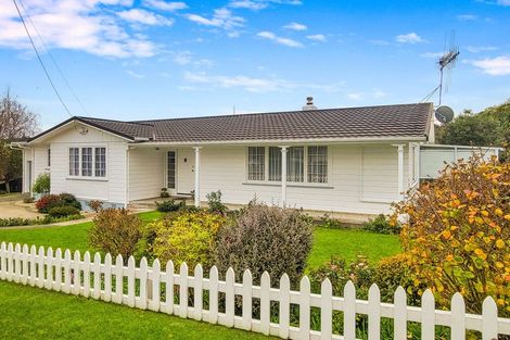 Photo of property in 73 Parkes Avenue, Saint Johns Hill, Whanganui, 4501