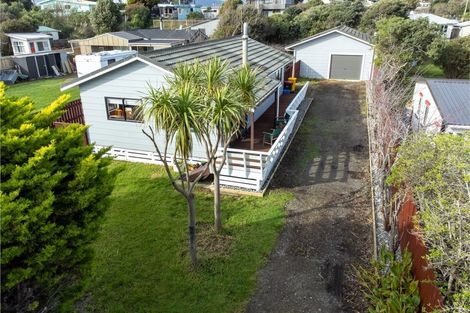 Photo of property in 36 Rodney Avenue, Te Horo Beach, Otaki, 5581