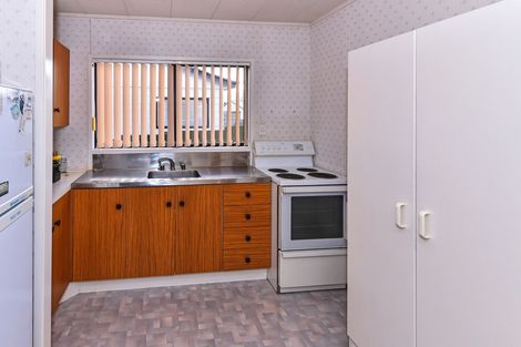 Photo of property in 84 Sykes Road, Weymouth, Auckland, 2103