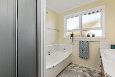 Photo of property in 7 Ferretti Grove, Avalon, Lower Hutt, 5011