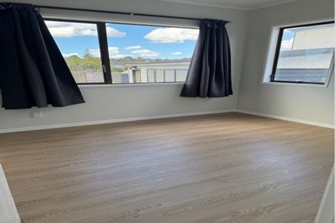 Photo of property in 3 Fiesta Drive, Half Moon Bay, Auckland, 2012