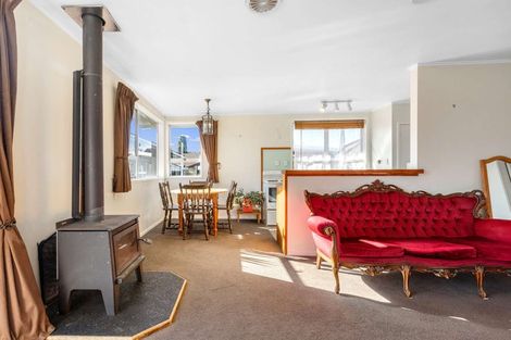 Photo of property in 17 Barnard Road, Fairy Springs, Rotorua, 3015