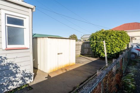 Photo of property in 28 Reid Road, South Dunedin, Dunedin, 9012