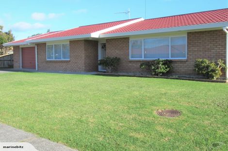 Photo of property in 2b Palomino Drive, Henderson, Auckland, 0612