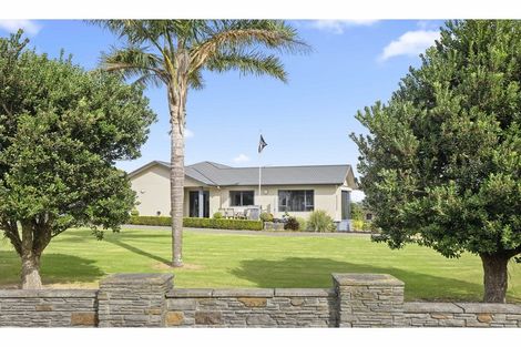 Photo of property in 1 Gleaming Place, Waiuku, 2123