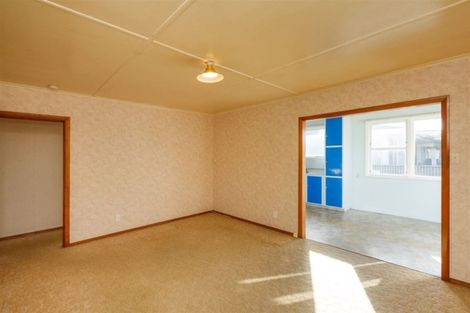 Photo of property in 11 Somerset Crescent, Highbury, Palmerston North, 4412