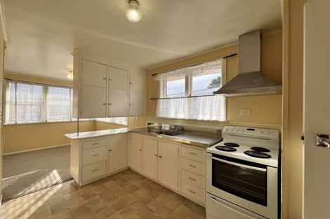 Photo of property in 28 Liston Crescent, Hillcrest, Hamilton, 3216