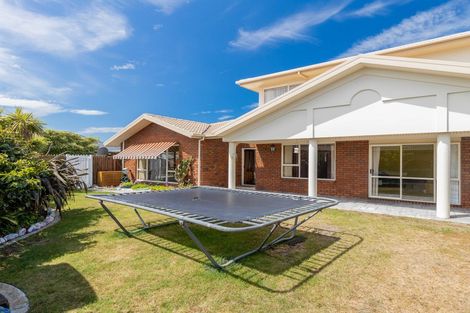 Photo of property in 6 Orlando Crescent, Waimairi Beach, Christchurch, 8083