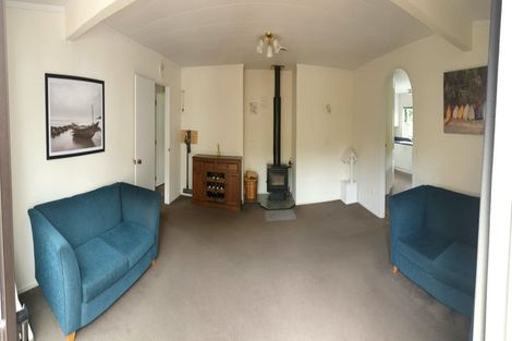 Photo of property in 17 Charlotte Street, Takapau, 4203