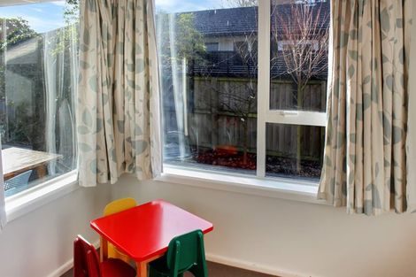 Photo of property in 3 Mirfield Place, Russley, Christchurch, 8042