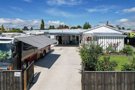 Photo of property in 21 Station Road, Paeroa, 3600