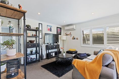 Photo of property in 88a Pioneer Road, Moturoa, New Plymouth, 4310