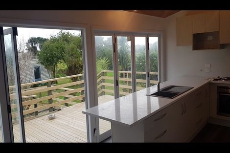 Photo of property in 186 Maunsell Road, Port Waikato, Tuakau, 2695