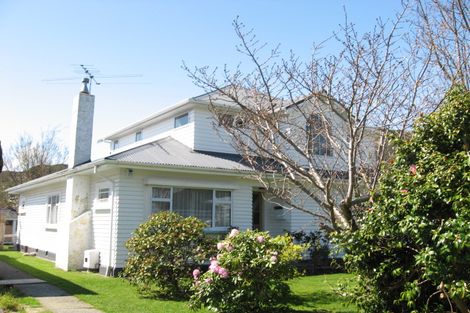 Photo of property in 25 Birdwood Road, Waterloo, Lower Hutt, 5011