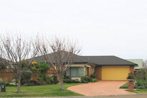 Photo of property in 8a Wilton Row, Taradale, Napier, 4112