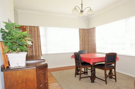 Photo of property in 2 Highbury Drive, Levin, 5510