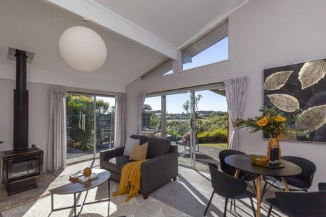 Photo of property in 35 Eruini Street, Waikanae Beach, Waikanae, 5036