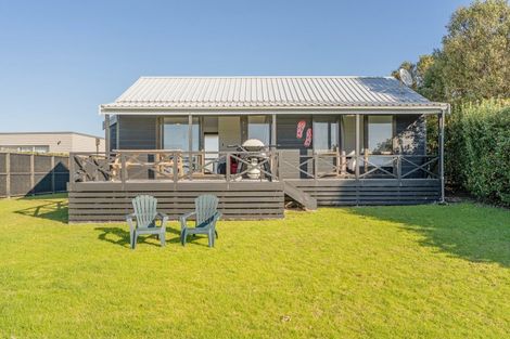 Photo of property in 114 Totara Place, Matarangi, Whitianga, 3592