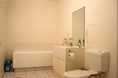 Photo of property in Tennyson Apartments, 16/25 Tennyson Street, Te Aro, Wellington, 6011