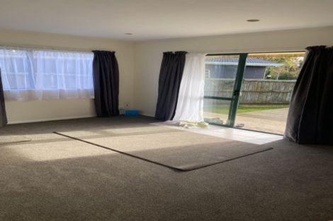 Photo of property in 15 South Avenue, Kaukapakapa, 0871