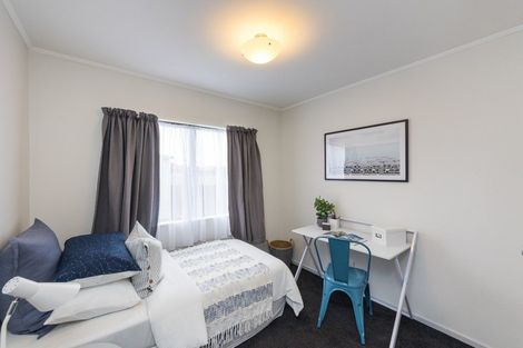 Photo of property in 1 Lydia Place, Kelvin Grove, Palmerston North, 4414