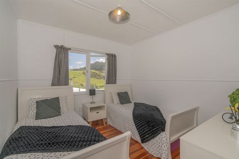 Photo of property in 4 Ocean Beach Road, Tairua, 3508