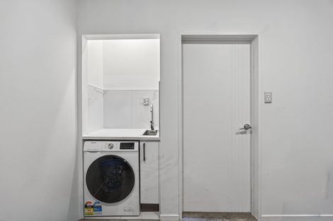 Photo of property in 46 Parahau Road, Papakura, 2110