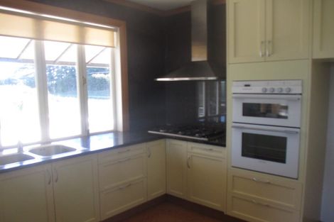 Photo of property in 365 Muhunoa Road West, Ohau, Levin, 5570