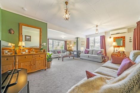 Photo of property in 70 Maymorn Road, Te Marua, Upper Hutt, 5018