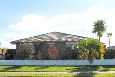 Photo of property in 77 Pacific View Road, Papamoa Beach, Papamoa, 3118