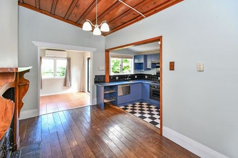 Photo of property in 120 Settlement Road, Papakura, 2110