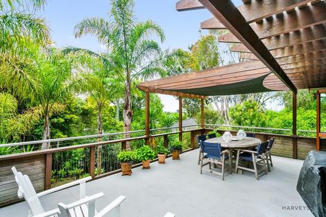 Photo of property in 91 Avonleigh Road, Green Bay, Auckland, 0604