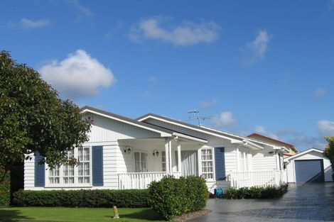 Photo of property in 22 Holyoake Crescent, Avalon, Lower Hutt, 5011