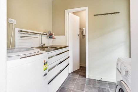 Photo of property in 19 Lake Domain Drive, Frankton, Hamilton, 3204