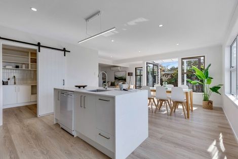 Photo of property in 49 Jaemont Avenue, Te Atatu South, Auckland, 0610