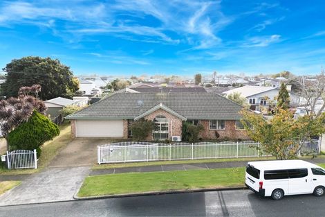 Photo of property in 108 Fitzroy Street, Papatoetoe, Auckland, 2104