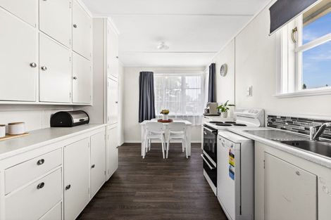 Photo of property in 11 Massey Crescent, Marewa, Napier, 4110