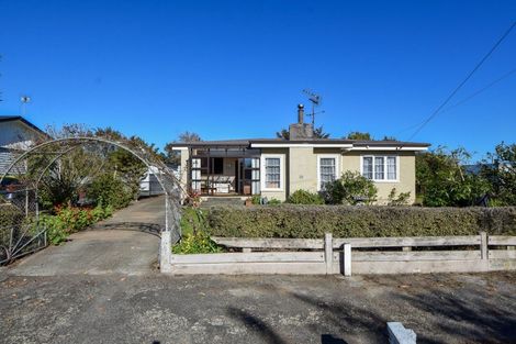 Photo of property in 9 Davy Street, Carterton, 5713