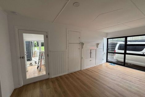 Photo of property in 222 Bridge Street, Eltham, 4322