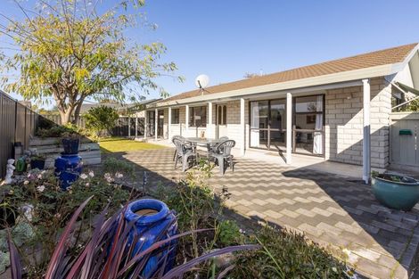 Photo of property in 2/64 Guppy Road, Greenmeadows, Napier, 4112