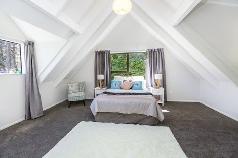 Photo of property in 122 Plateau Road, Te Marua, Upper Hutt, 5018