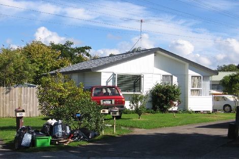 Photo of property in 2/52 Latham Avenue, Pakuranga, Auckland, 2010