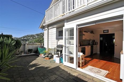 Photo of property in 27 Maida Vale Road, Roseneath, Wellington, 6011